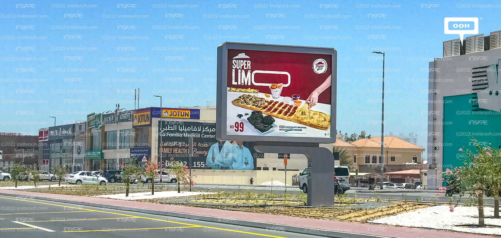 Pizza Hut’s Super Limo OOH Campaign In Dubai Is Making Our Stomachs